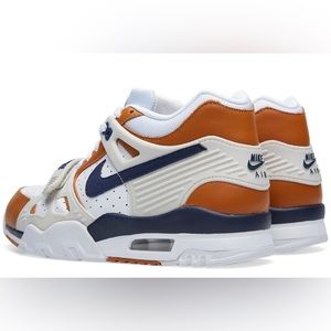 Nike air trainers   “Originals” sz13 pre owned